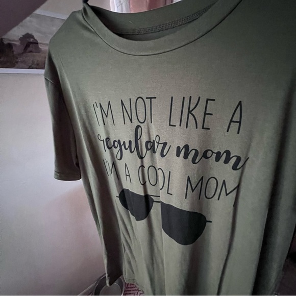 Women I'm Not Like A Regular Mom I'm A Cool Mom Funny Saying T Shirt Women - Picture 3 of 3